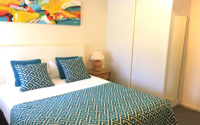 Mollymook Shored Hotel