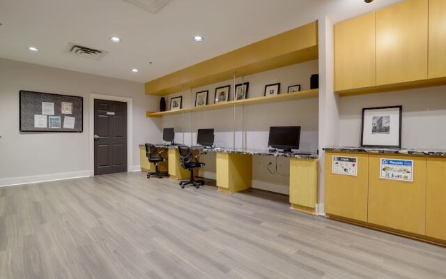 Fantastic Business Condo at Ballston