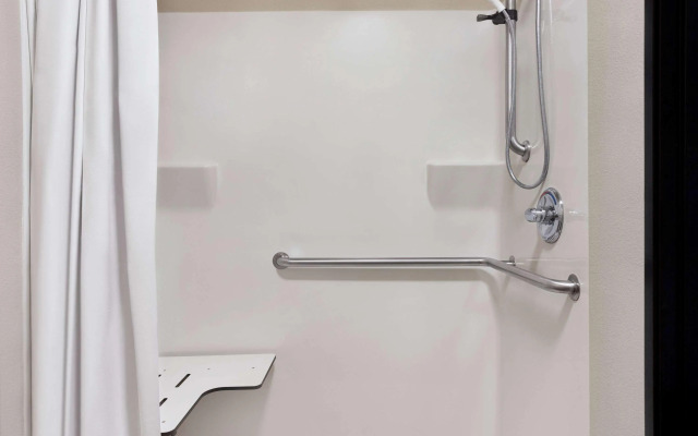 Travelodge by Wyndham McAlester