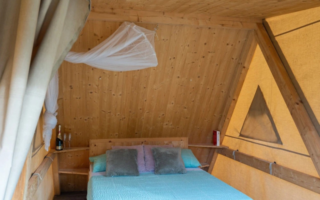 French Nateko Glamping Tent