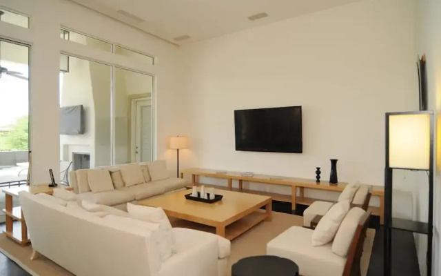 Spacious Modern Perfection at PGA West