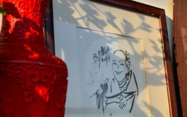 September Huizhou Inn