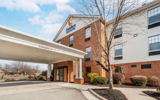 Comfort Inn & Suites