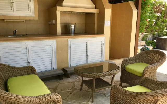 Villa Panorama - Stunning views in villa with hot tub, pool, garden