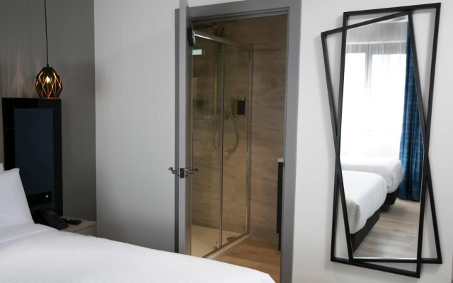 Spark by Hilton Luton