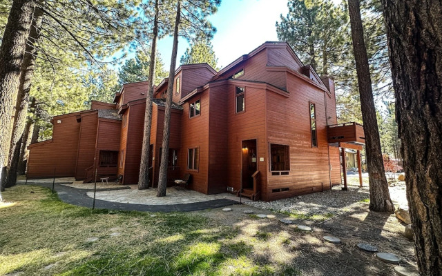 Winterset #33 3 Bedroom Condo