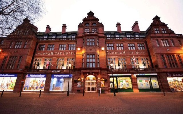 Crown and Mitre Hotel