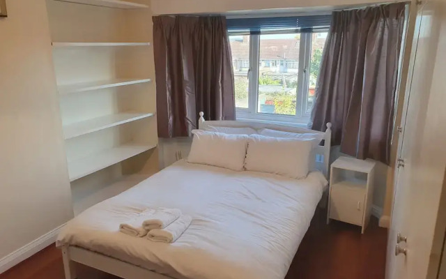 Elegant 3 Bed house walk Wembley stadium