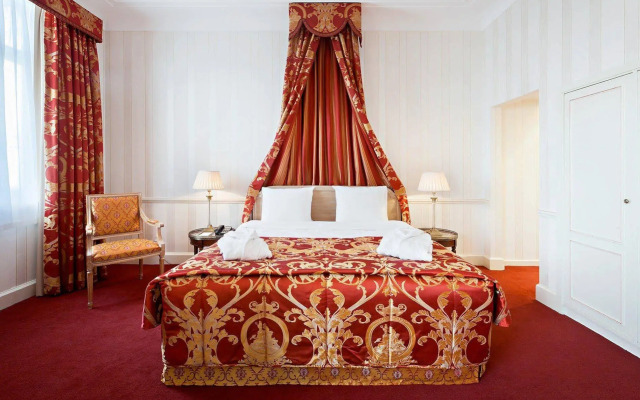 Hotel Metropole