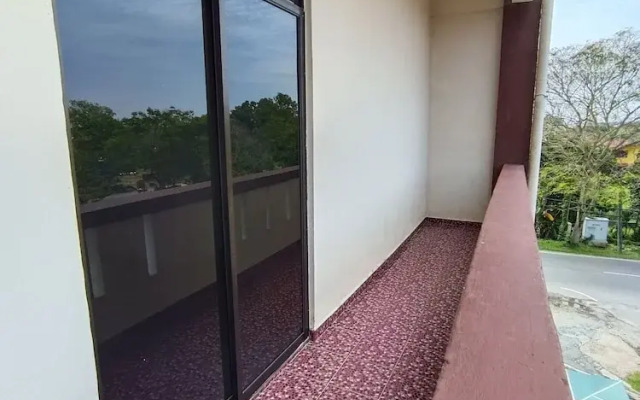 OYO 90868 Oba Hotel