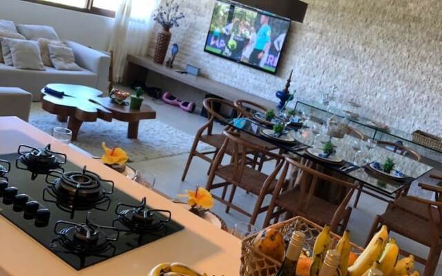 Cobertura Beira-Mar c/ Piscina Privativa – Barra Bali 417