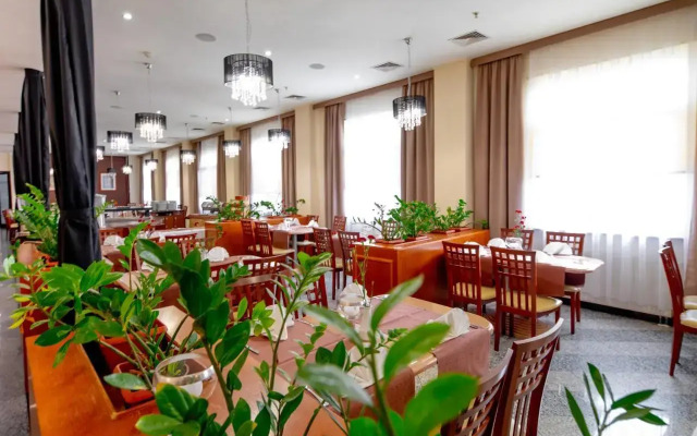 Hotel500 Tarnowo Podgorne