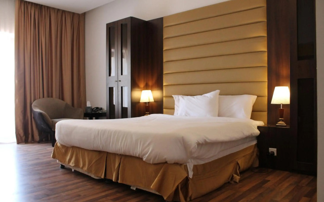 Golden Tulip Al Khobar Suites
