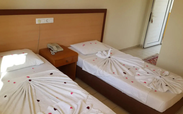 Caner Hotel