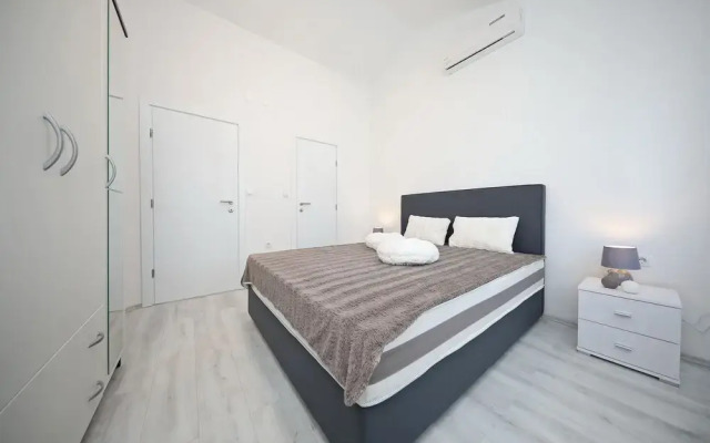 Beachfront apartments Zdrijac XI