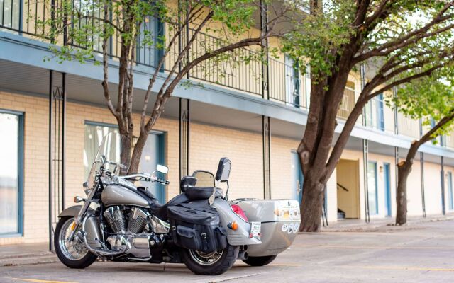 Wayfarer Inn Woodward