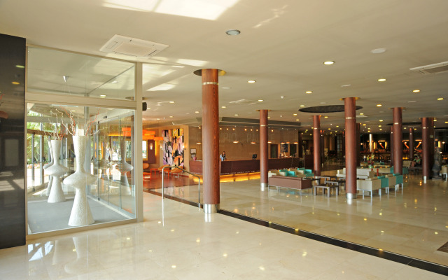 Evenia Olympic Palace