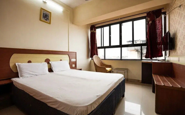 Hotel Poonam by OYO Rooms