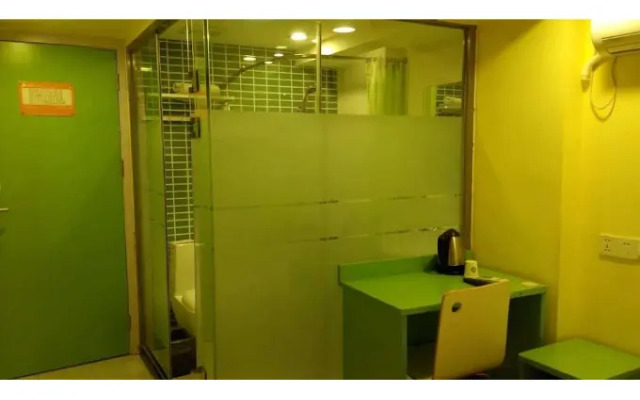 Yimi Hotel Changshou Metro Branch