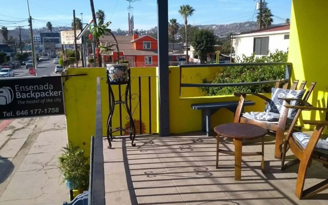 Ensenada Backpackers