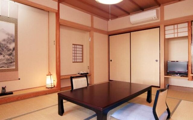 Yanagiya