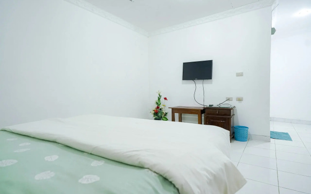 Urbanview Hotel Ratu Kuring Gisting