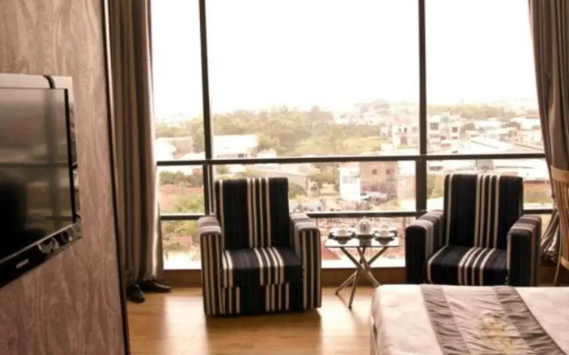 Thiên Phú Logia Hotel
