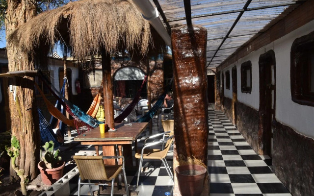 Hostal La Florida - Hostel
