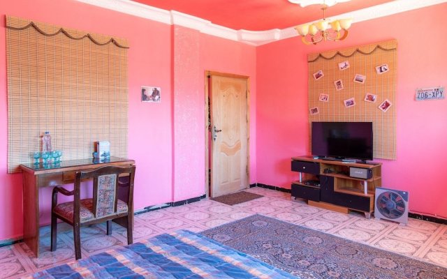 Bedouin Pink Ecohouse