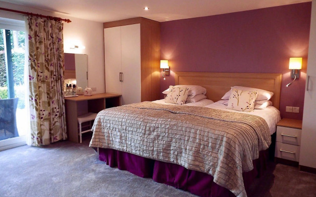 Wateredge Inn- The Inn Collection group