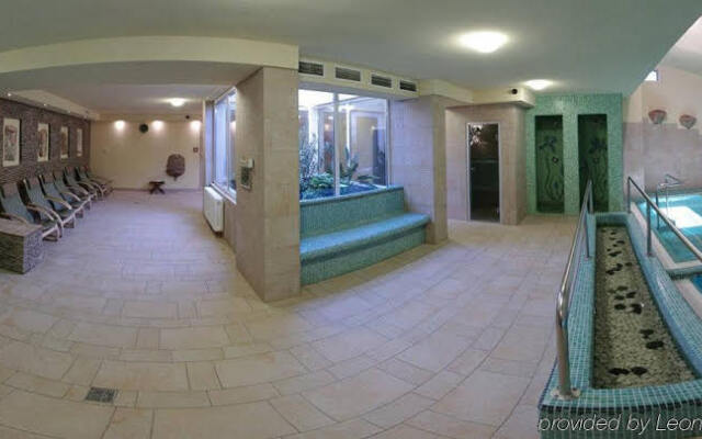 Elizabeth Hotel