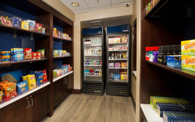 Hampton Inn & Suites Baltimore/Woodlawn