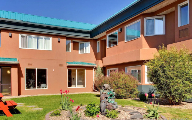 Holiday Inn Express Red Deer by IHG