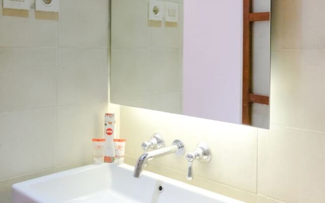 OYO 626 Augustina Home