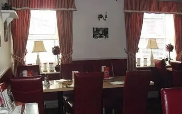 OYO The Croppers Arms