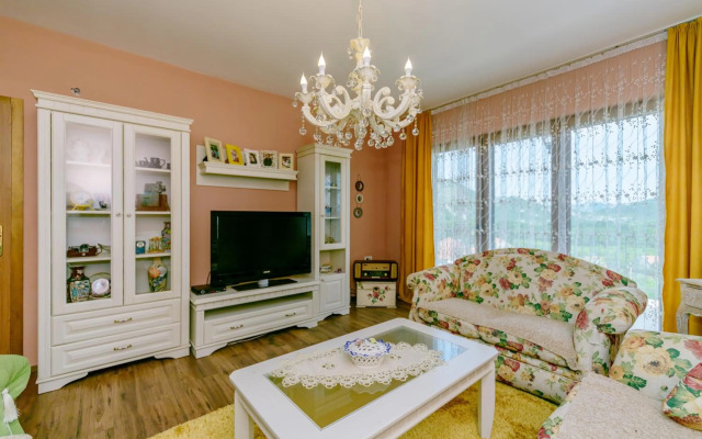 Rustic House Leković