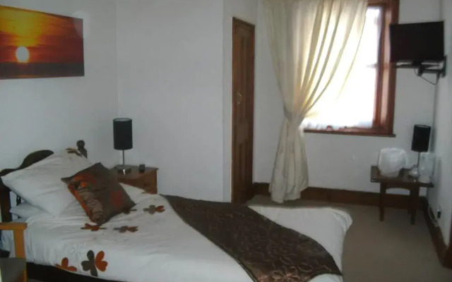 Woodlands Guest House