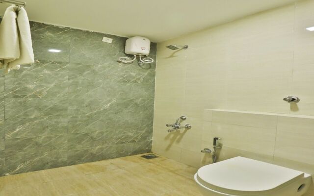 OYO 12800 Hotel VLEE