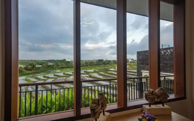 Alsava Villa and Suites