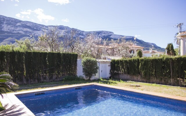Villa Alqueries