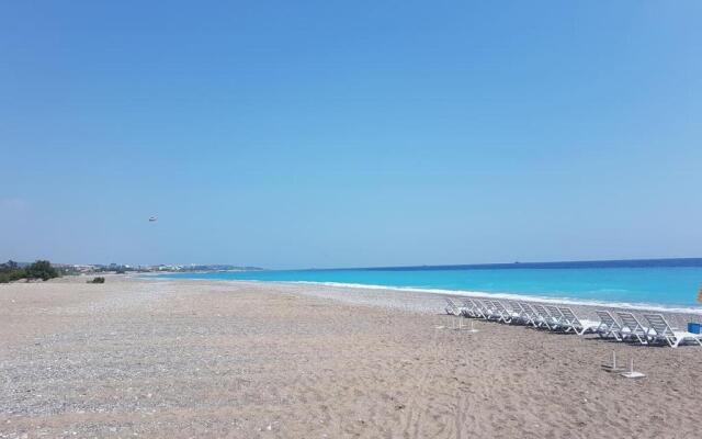 Triblex Villa I Private Beach I Walking Distance to the Sea 300 meters