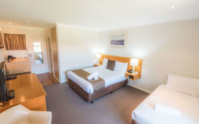 Hospitality Carnarvon, SureStay Collection by Best Western