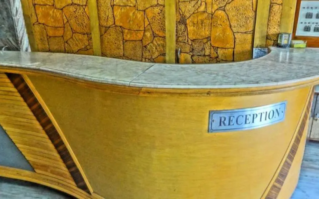 Hotel Gush International