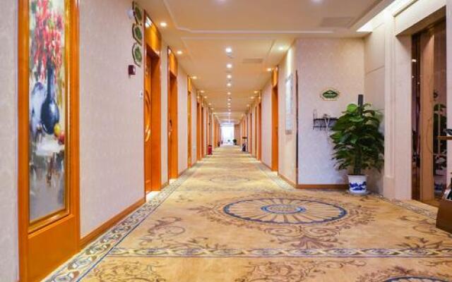 Vienna Hotel Nanjing Pukou Middle Puzhu Road Branch
