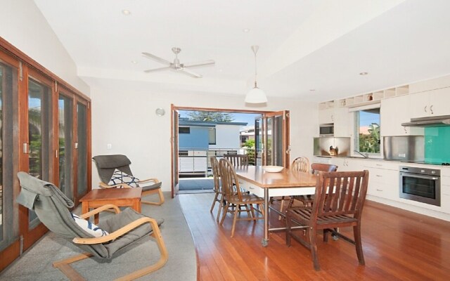 Siesta - Lennox Head