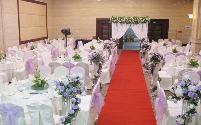 Dalian Golden Shine International Hotel
