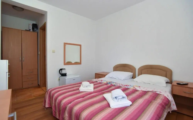 Studio With Balcony 4 min to Beach in Budva