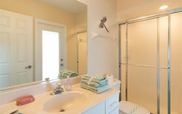 435 - 435 Court 3 Bedroom Home by Redawning