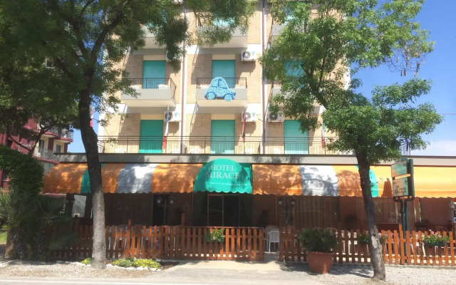 Hotel Mirage