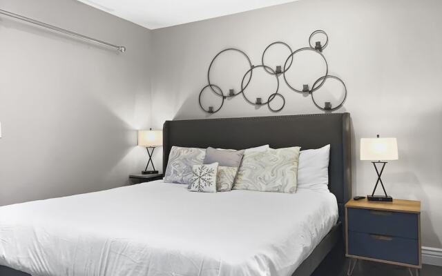 Brekke's Basecamp 3 Bedroom Home by RedAwning